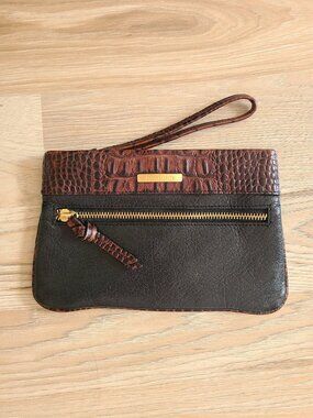 Brahmin Wristlet Melbourne Black Leather Zip